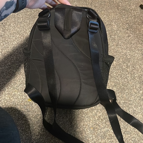 Small adidas backpack - Picture 2 of 5